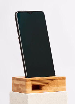 Woodland Mouse – Wooden Phone Stand and Amplifier Fuchsia Artemis